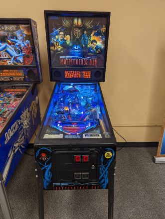 Independence Day Pinball Used