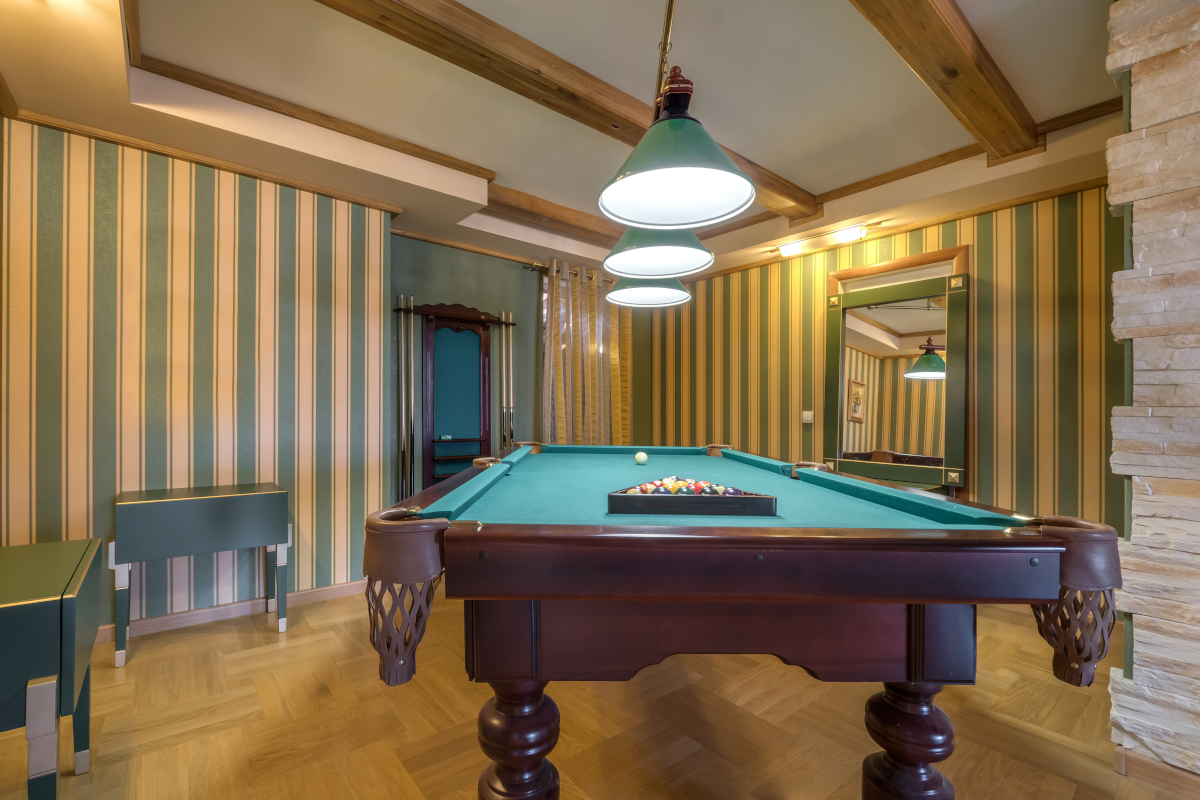 Effective Ways to Include a Pool Table in Your Home